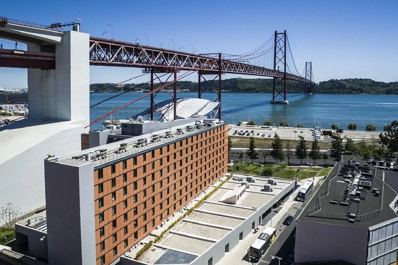 Vila Gale Opera Lisbon Hotel