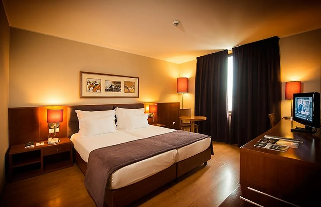 **** Hotel Vila Gale Opera Lisbon Portugal
