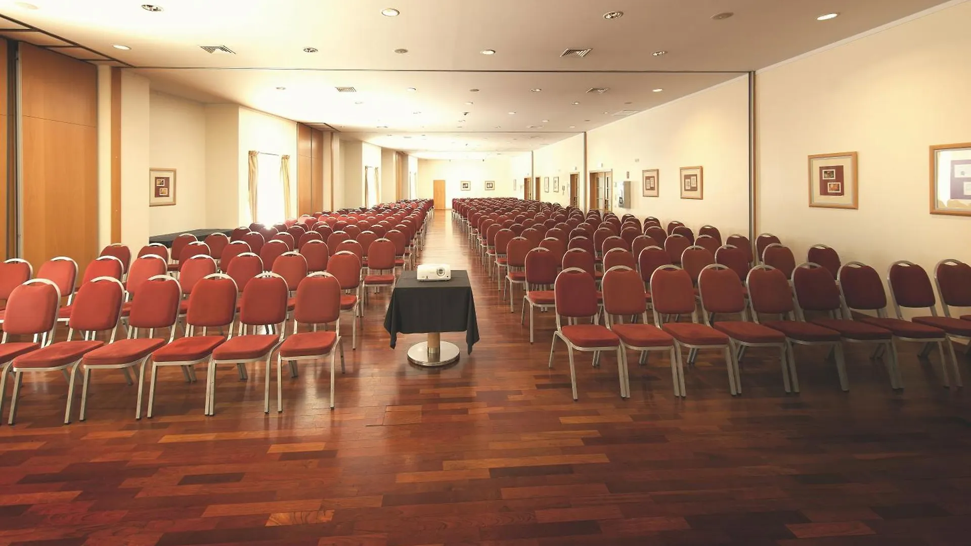Hotel Vila Gale Opera Lisbon